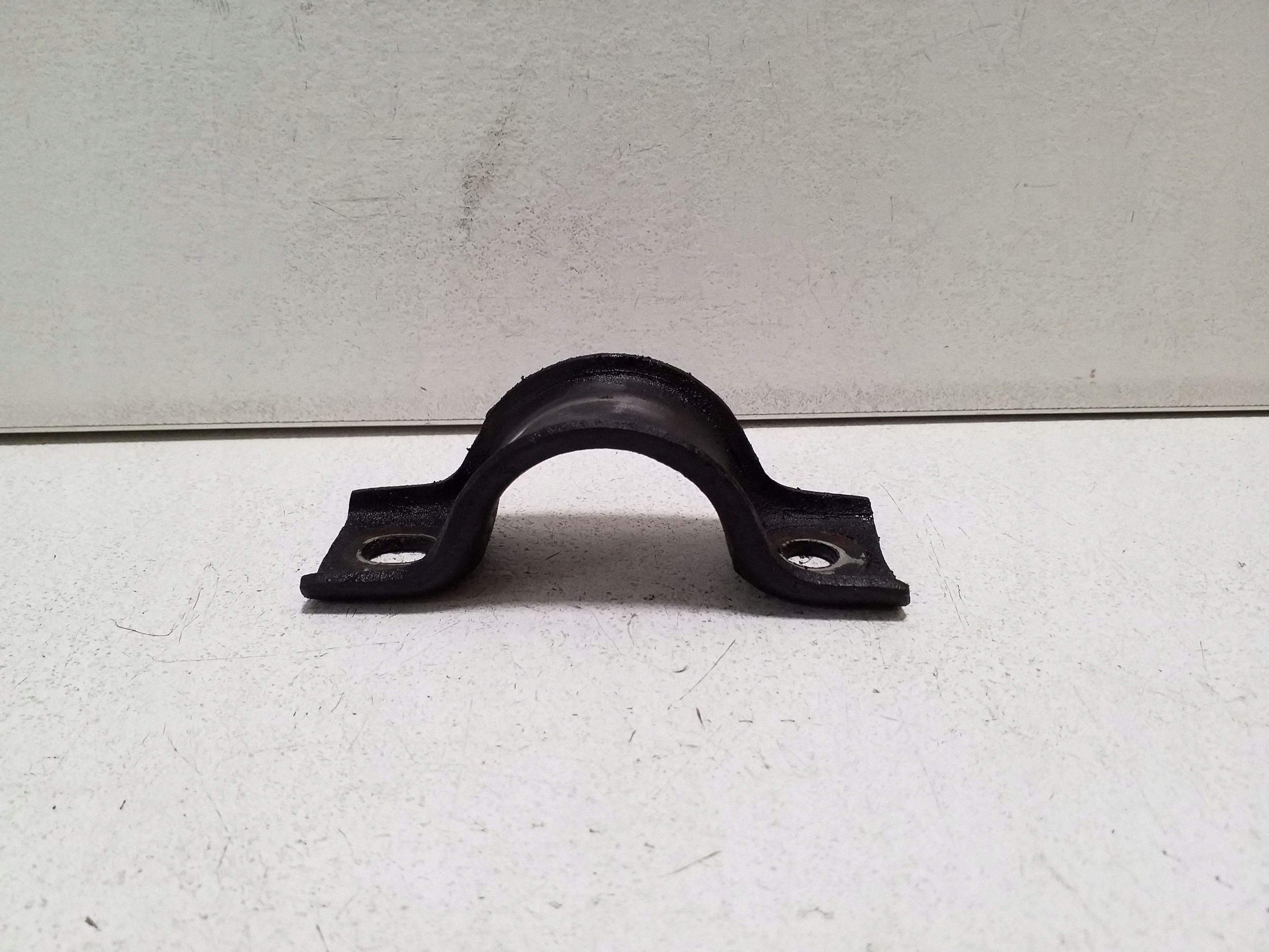 Mitsubishi L200 främre stabilisatorclips OEM VAL271866 image 5