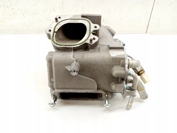 EGR-jäähdytin MAZDA HF0113565C 2.0L hybrid 2021