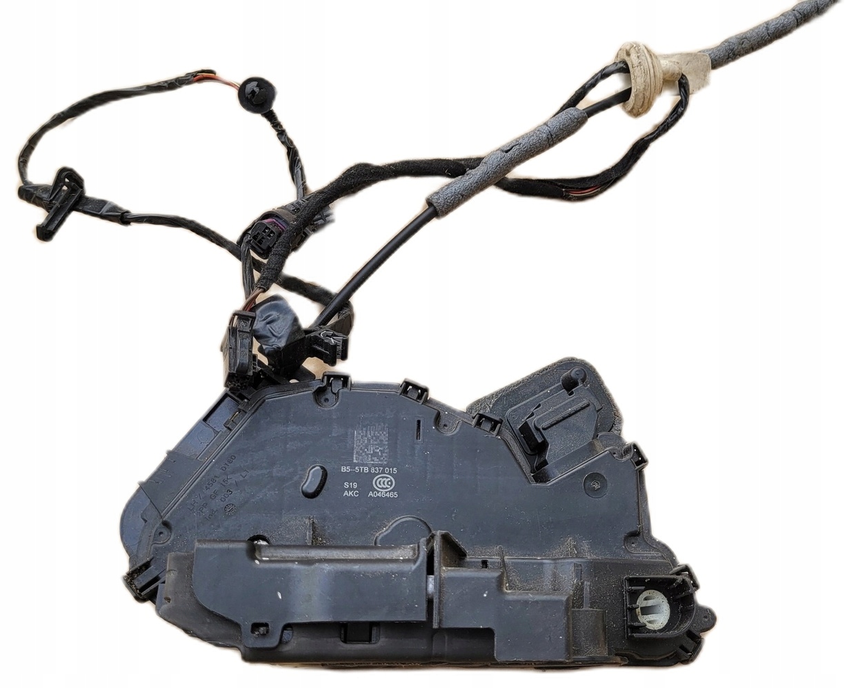 Serrures de porte avant gauche VW 5TB837015 image 2
