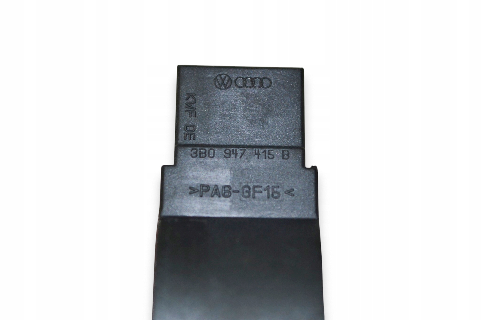 AUDI A4 door lighting (8E2, B6) 3B0947415B 1.9L diesel 96kW 2002