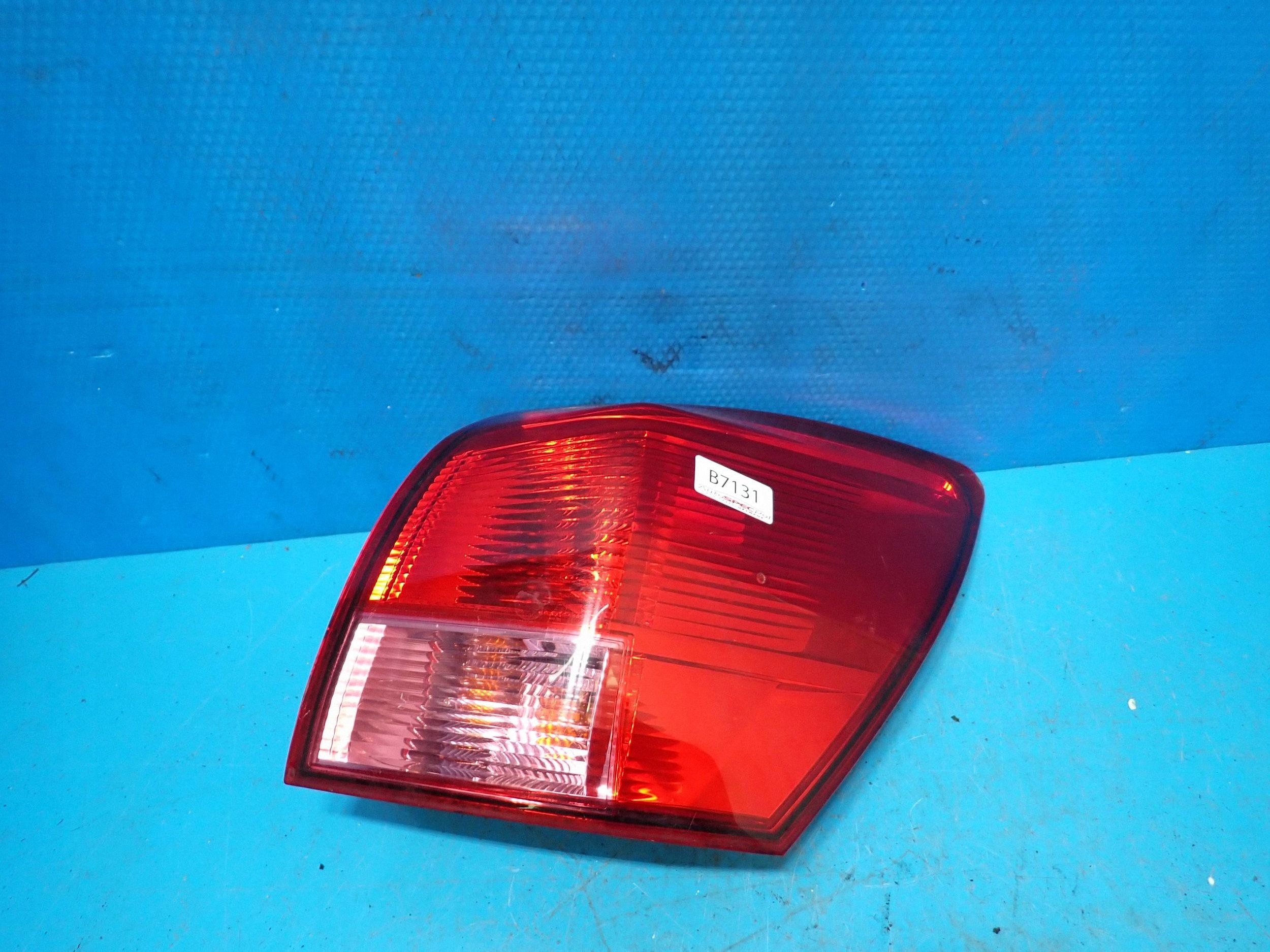 Nissan Qashqai J10 Heckleuchte rechts OEM 26550JD000 image 4