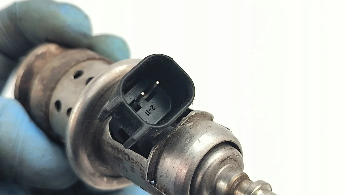 Injecteur AdBlue Volvo XC60 II 32203677 image 4