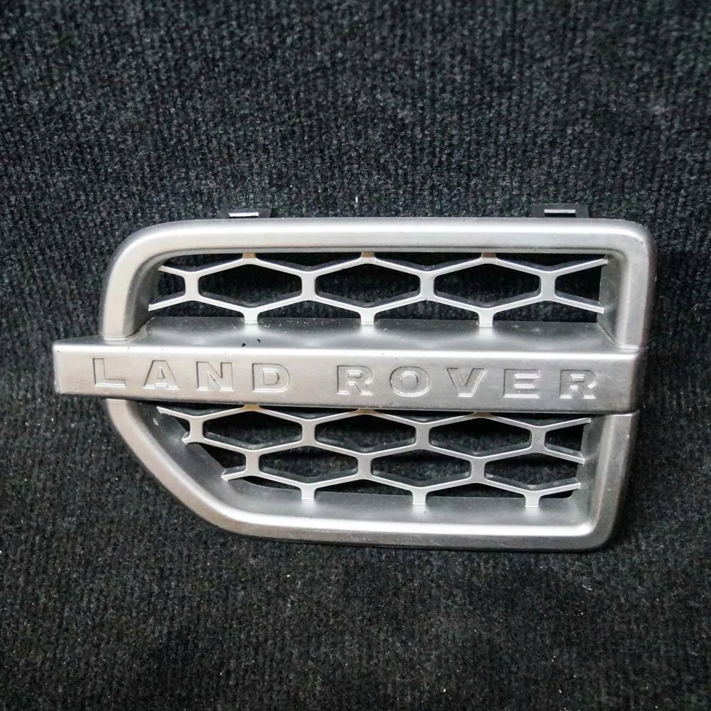 Used Land Rover Discovery 4 Fender Grille OEM 22106000