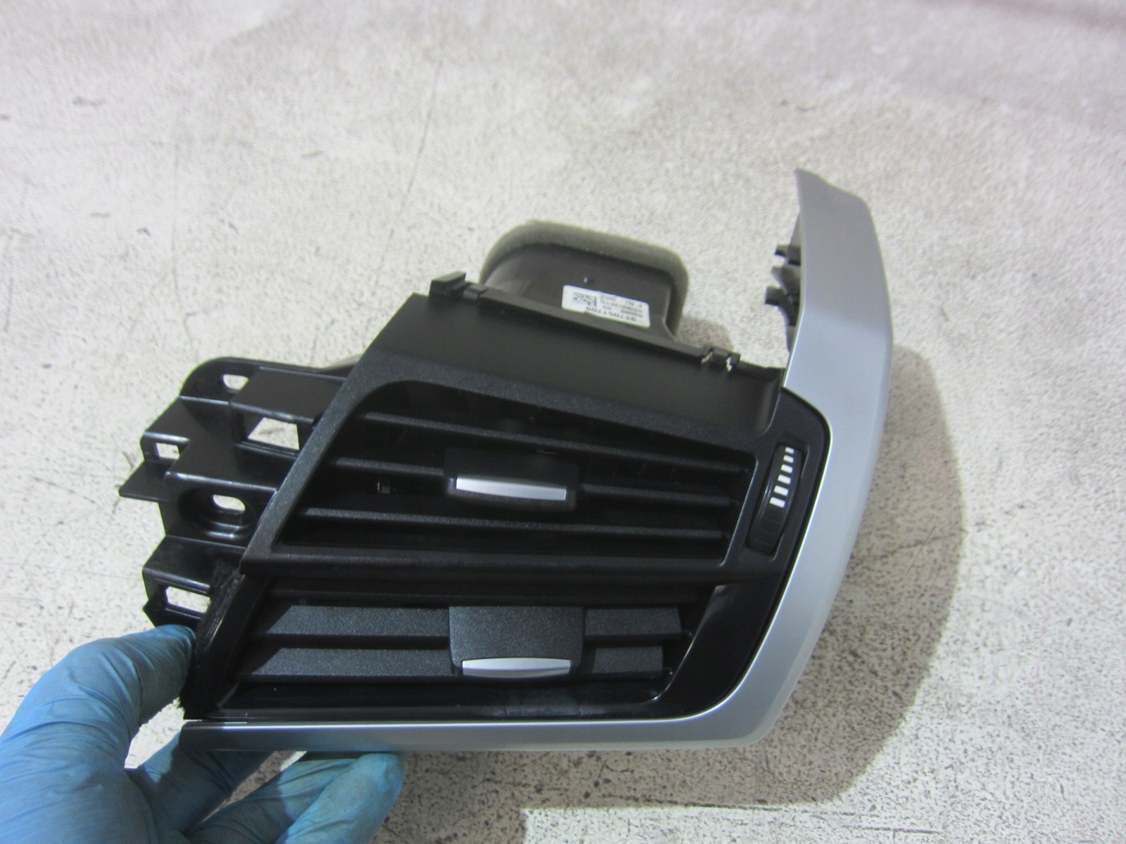 BMW X5 F15 F16 Griglia destra presa d'aria passeggero 64229270517