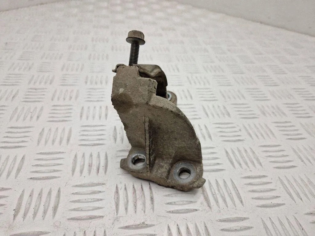RENAULT KADJAR SUPPORT DE PALIER D'ARBRE 397746629R image 3