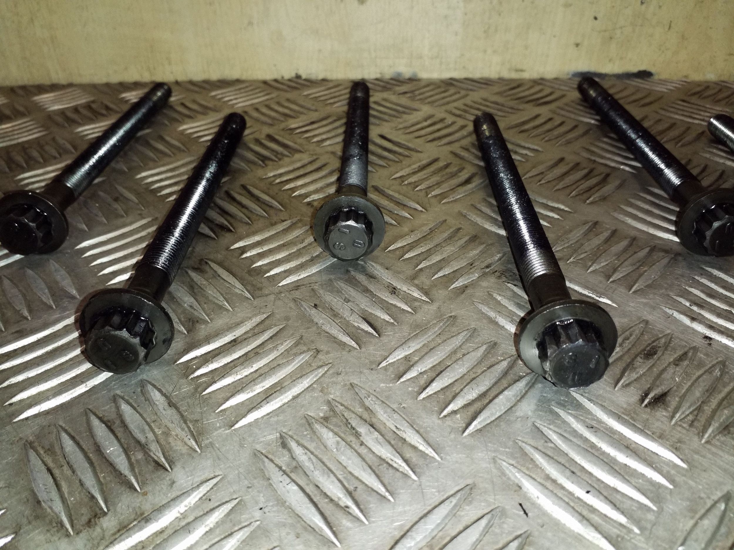 Parafusos de Cabeçote KIA Sportage OEM VAL143898 image 3