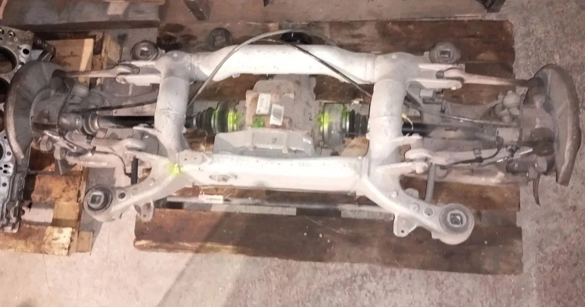Rear Suspension BMW 6 (E63) ESCV3V362