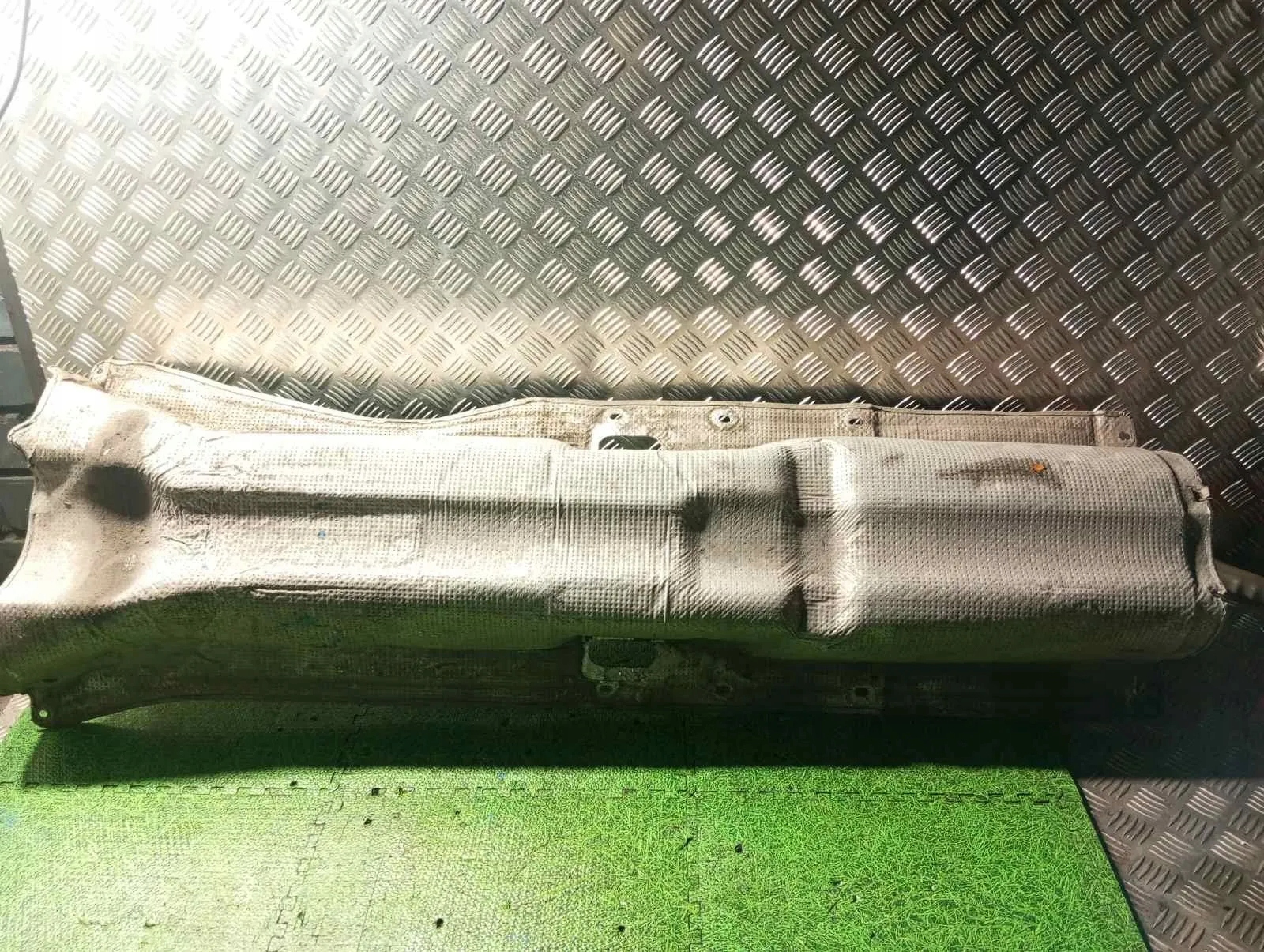 BMW 6 (E63) pakoputkiston osa 51487898124