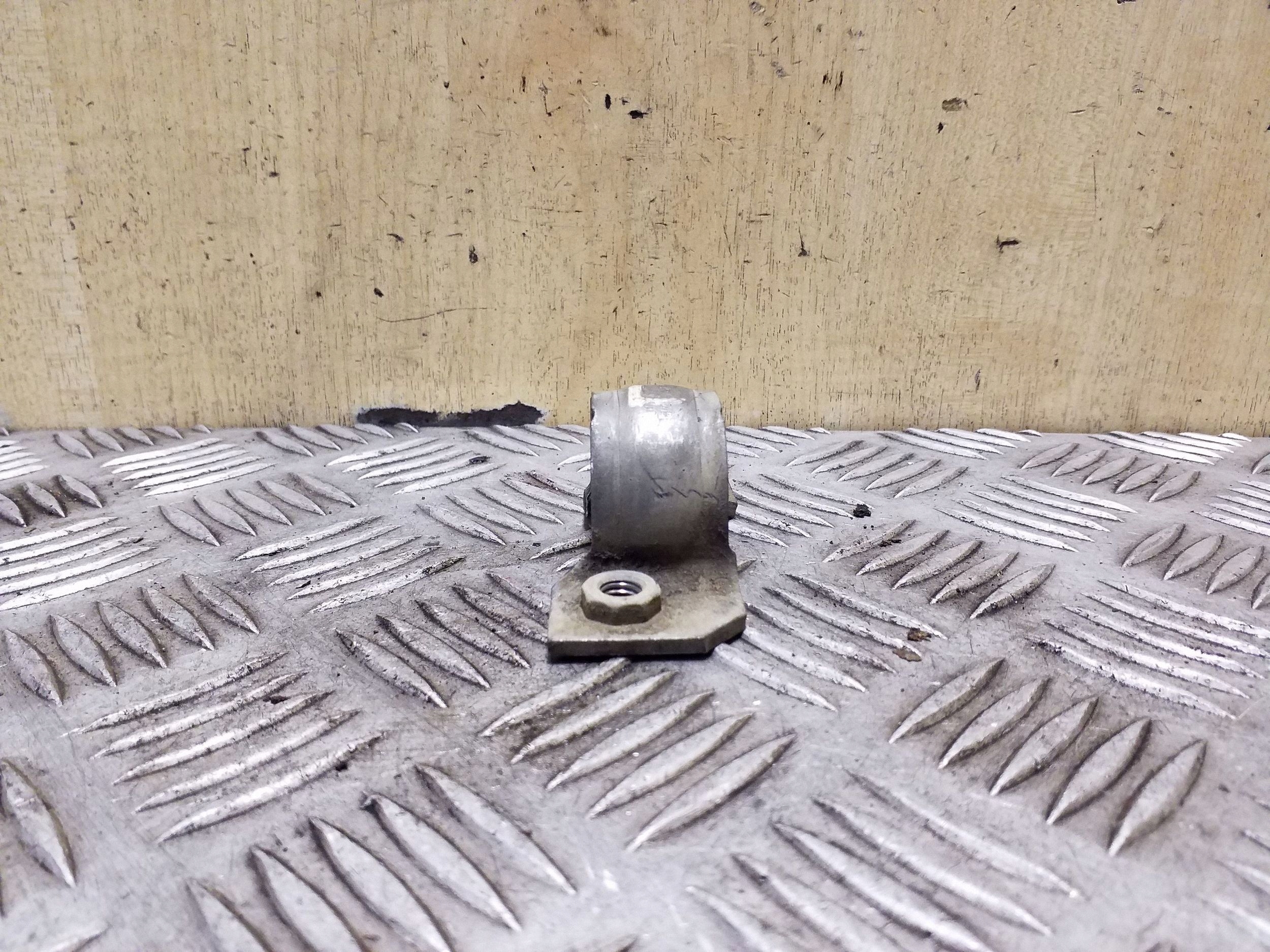 Audi A1 Bague stabilisatrice avant droite 6Q0411334B image 2