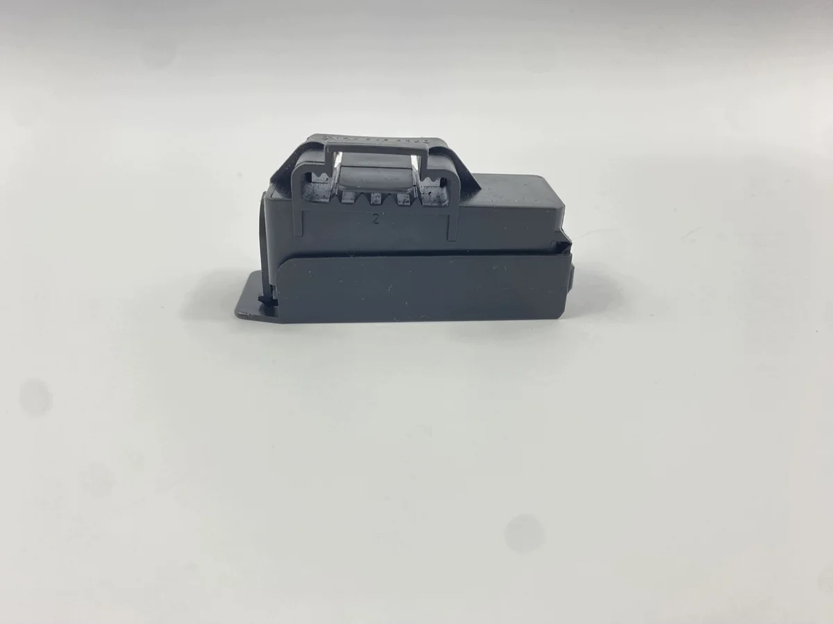 Liitäntäkotelo lambda-anturille Mercedes W124