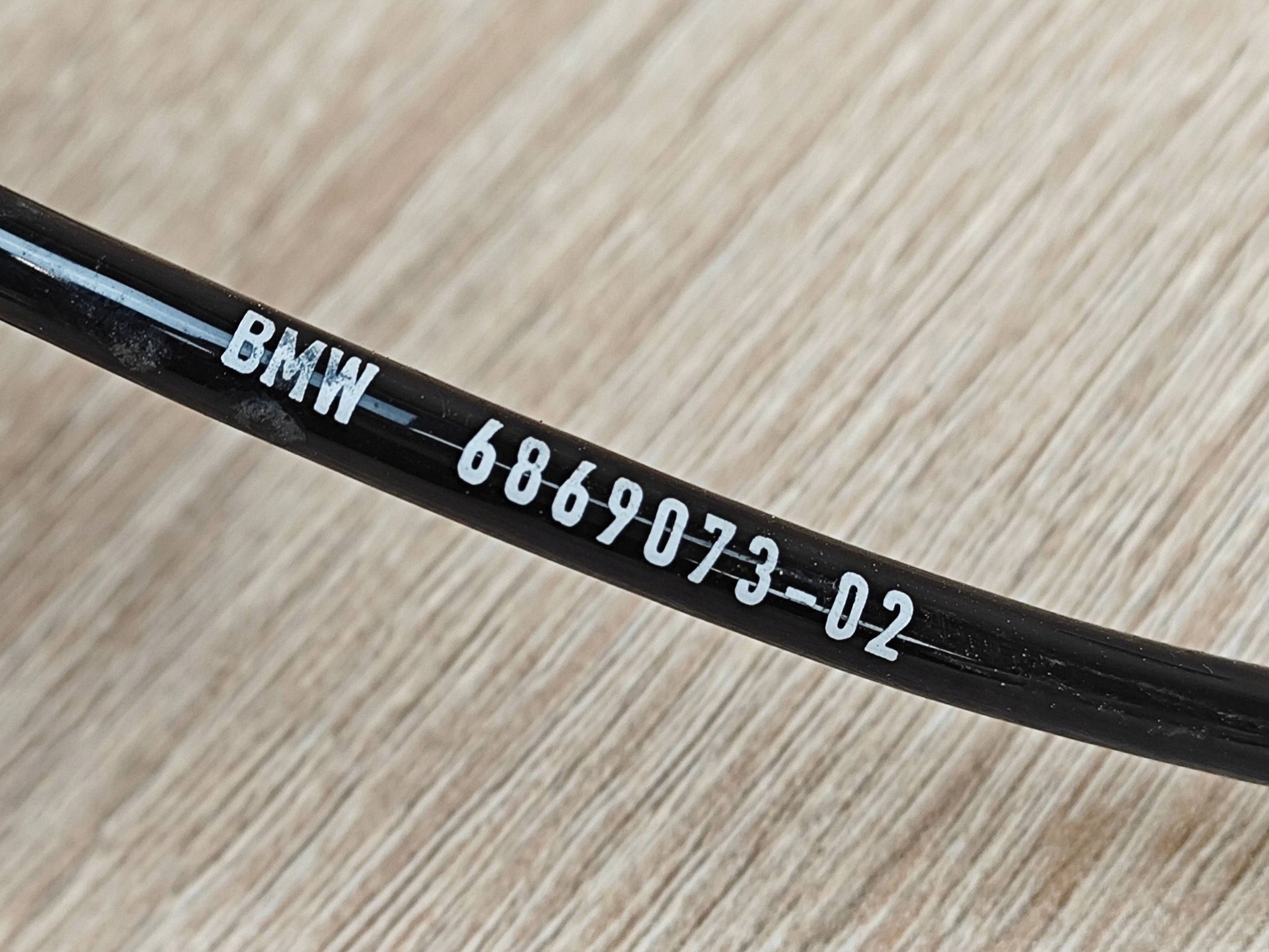 BMW G30 G31 G16 vasen etuadapteri 6869073 image 4