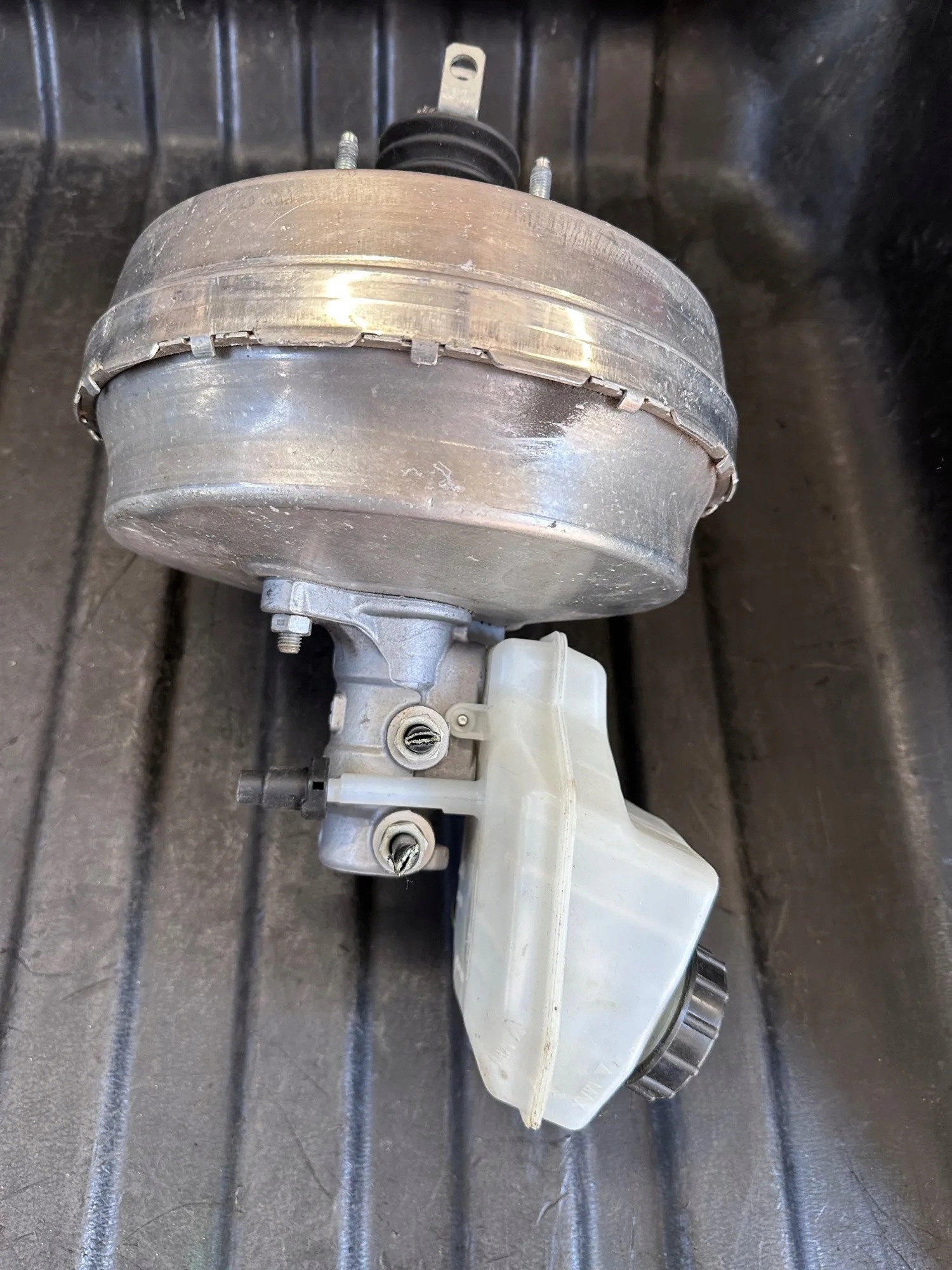 Cylindre de frein Land Rover Range Rover Evoque image 5
