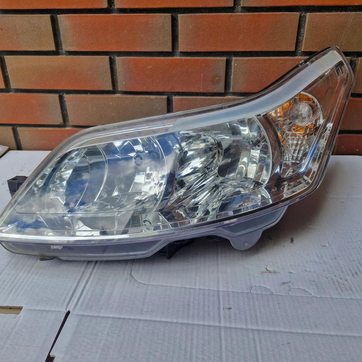 Strålkastare Vänster Citroen C4 I 20-A664 TYC