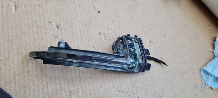 S5 8T LIFT A5 Suuntavilkku oikea peili 8K0949102C A4 B8 S4