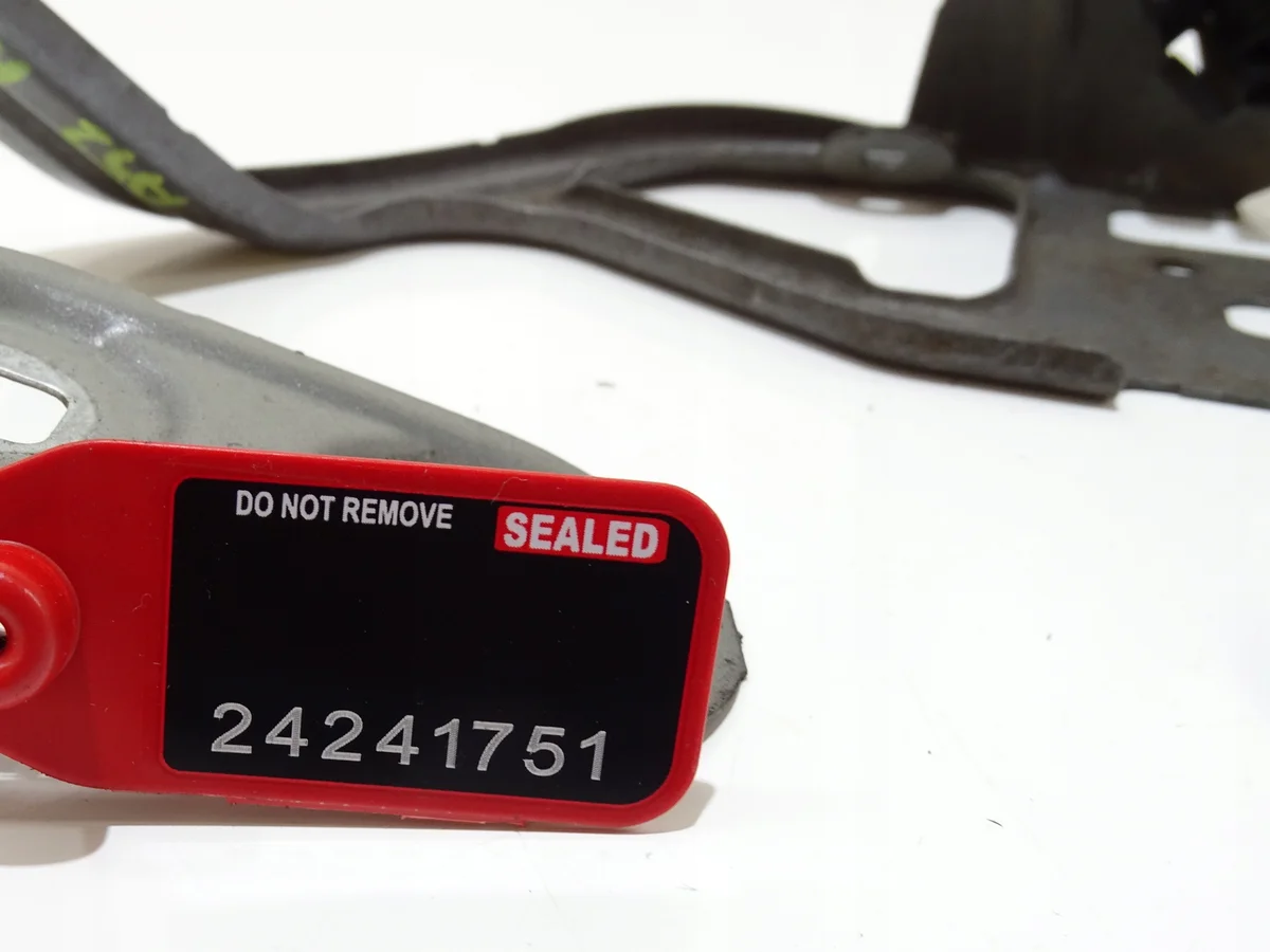 BMW 5 F10 F11 Halterung links, OEM 7207209 image 3