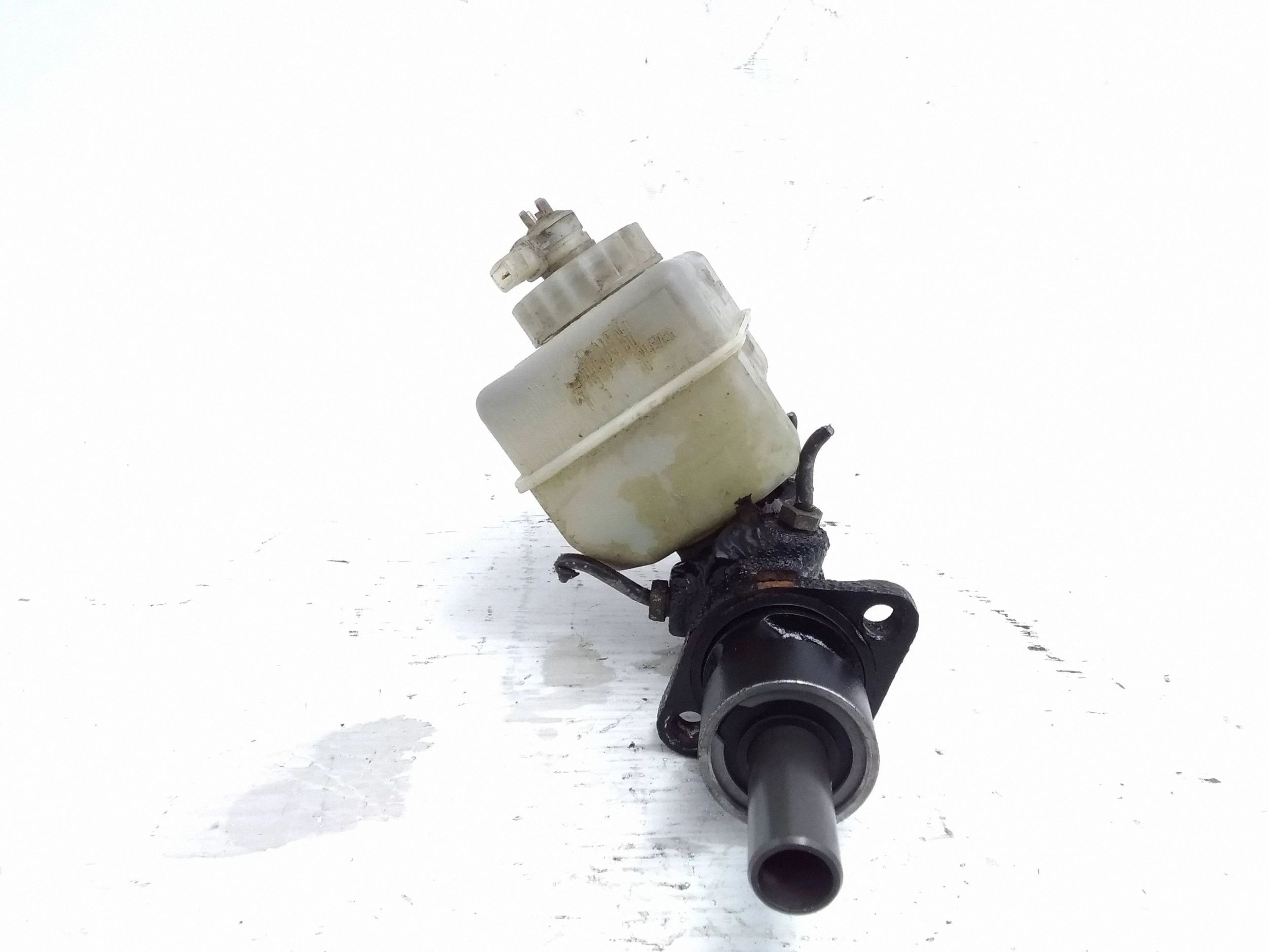 Cylindre de frein VW Golf IV 357611307A image 3