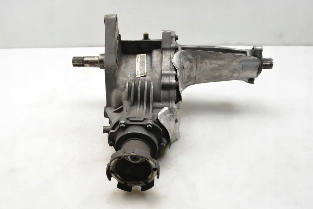 Främre reducering OPEL ANTARA 96625150 2.0L Diesel 2008 image 2