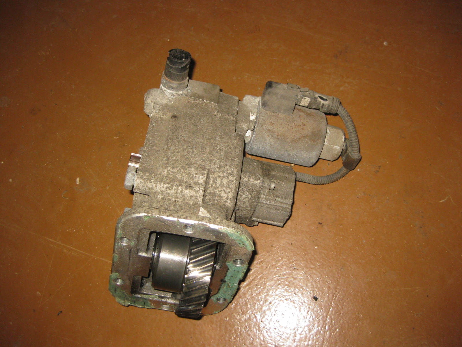 Vaihteiston lisälaite Iveco 5802174286 image 2