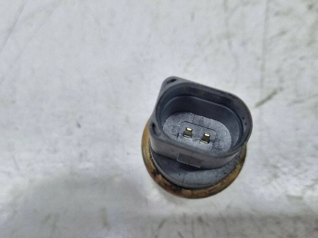 Kühlmitteltemperatursensor Audi A6 4F2 C6 2.0L 06A919501A image 3