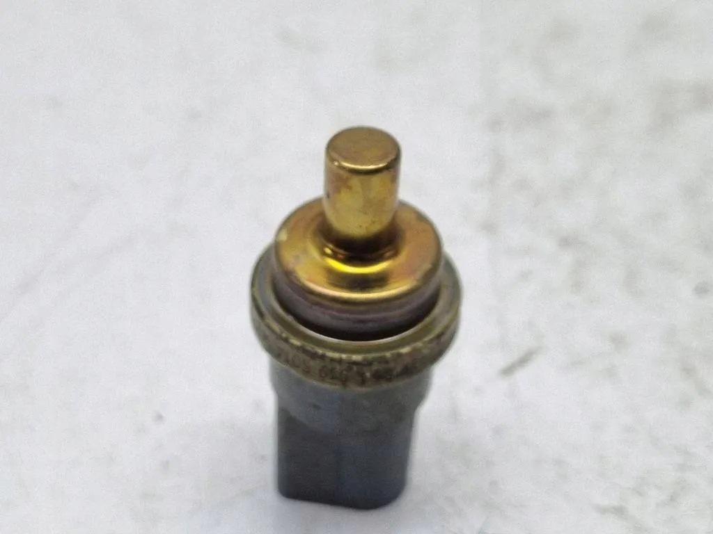 Kühlmitteltemperatursensor Audi A6 4F2 C6 2.0L 06A919501A image 4