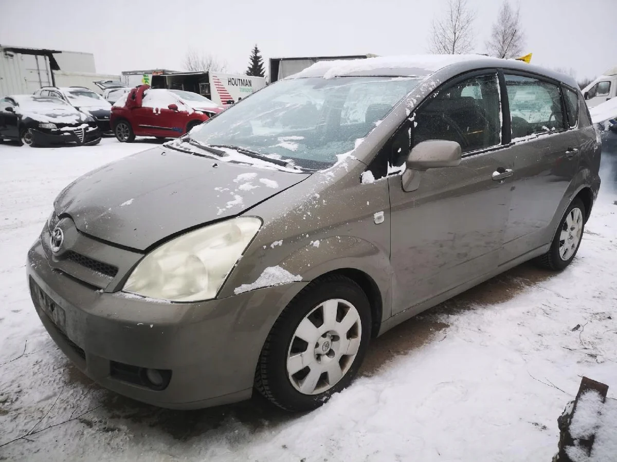 Toyota Corolla Verso Coxins Motor/Câmbio Usados image 5