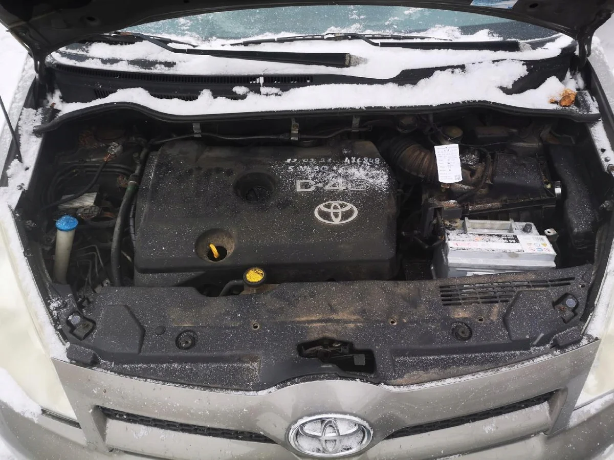 Toyota Corolla Verso Coxins Motor/Câmbio Usados image 7