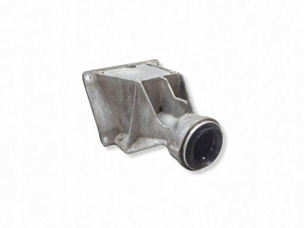 BMW X3 E83 Axle Support Bracket 31537516067 image 2