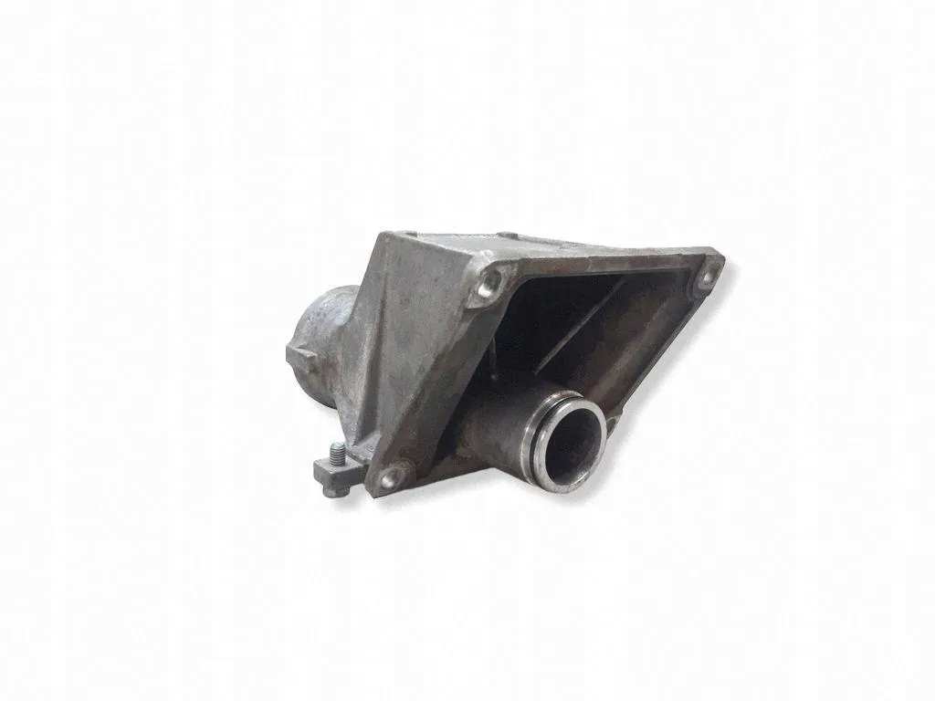 BMW X3 E83 Axle Support Bracket 31537516067 image 3