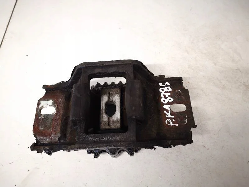 Support moteur Ford Fiesta 2006 1.3L