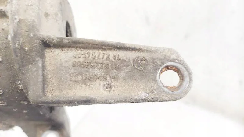 Moottorin ja vaihteiston tyynyt Opel Zafira image 3