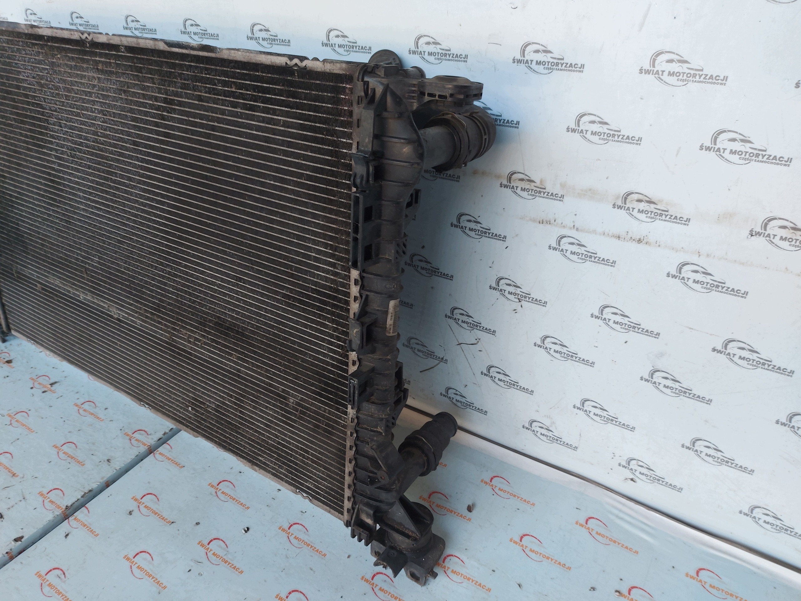 Audi OE 8K0121251L radiateur d'eau image 3