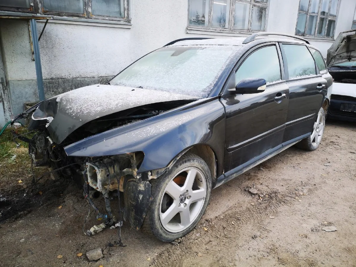 Volvo V50 Manguera Intercooler 2.0L Usado image 7