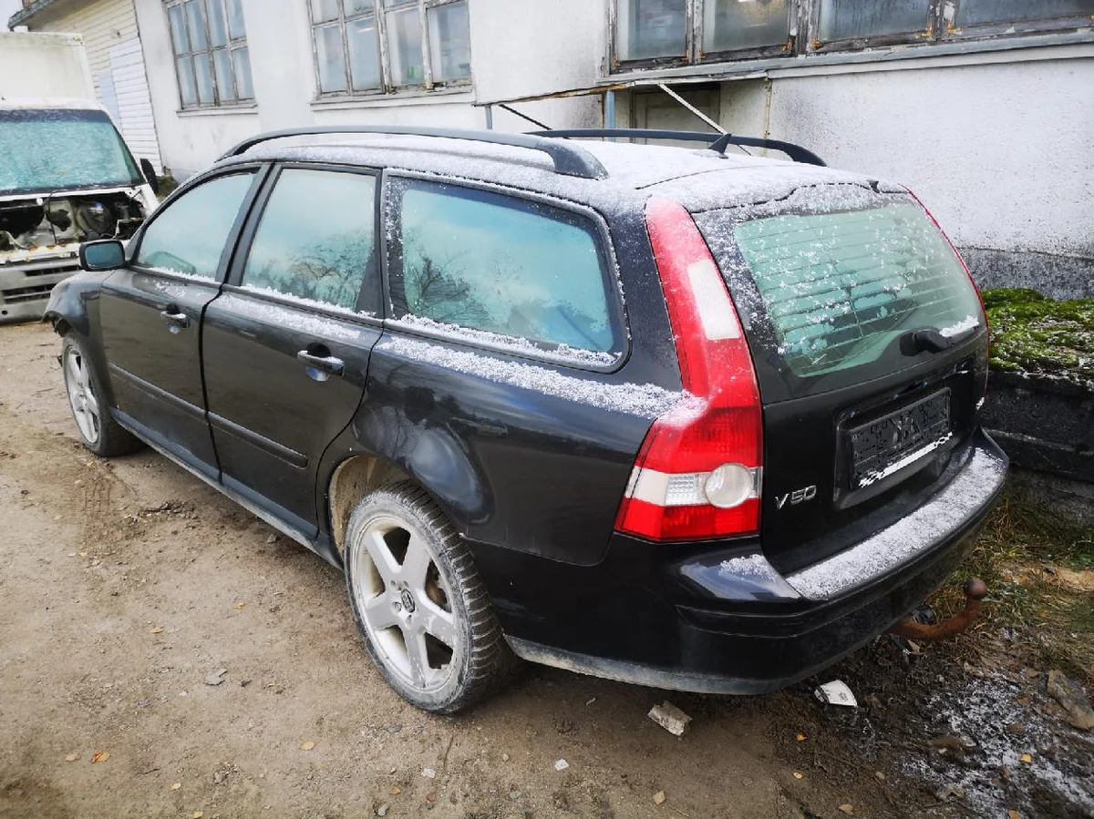 Volvo V50 Manguera Intercooler 2.0L Usado image 8