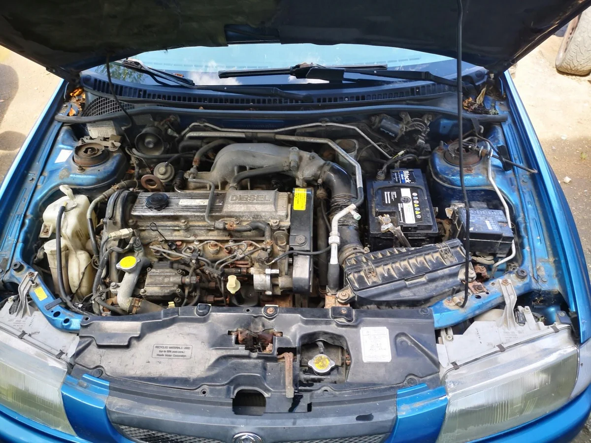 Bomba de Vácuo Mazda 323 2.0L X2T50499 image 5