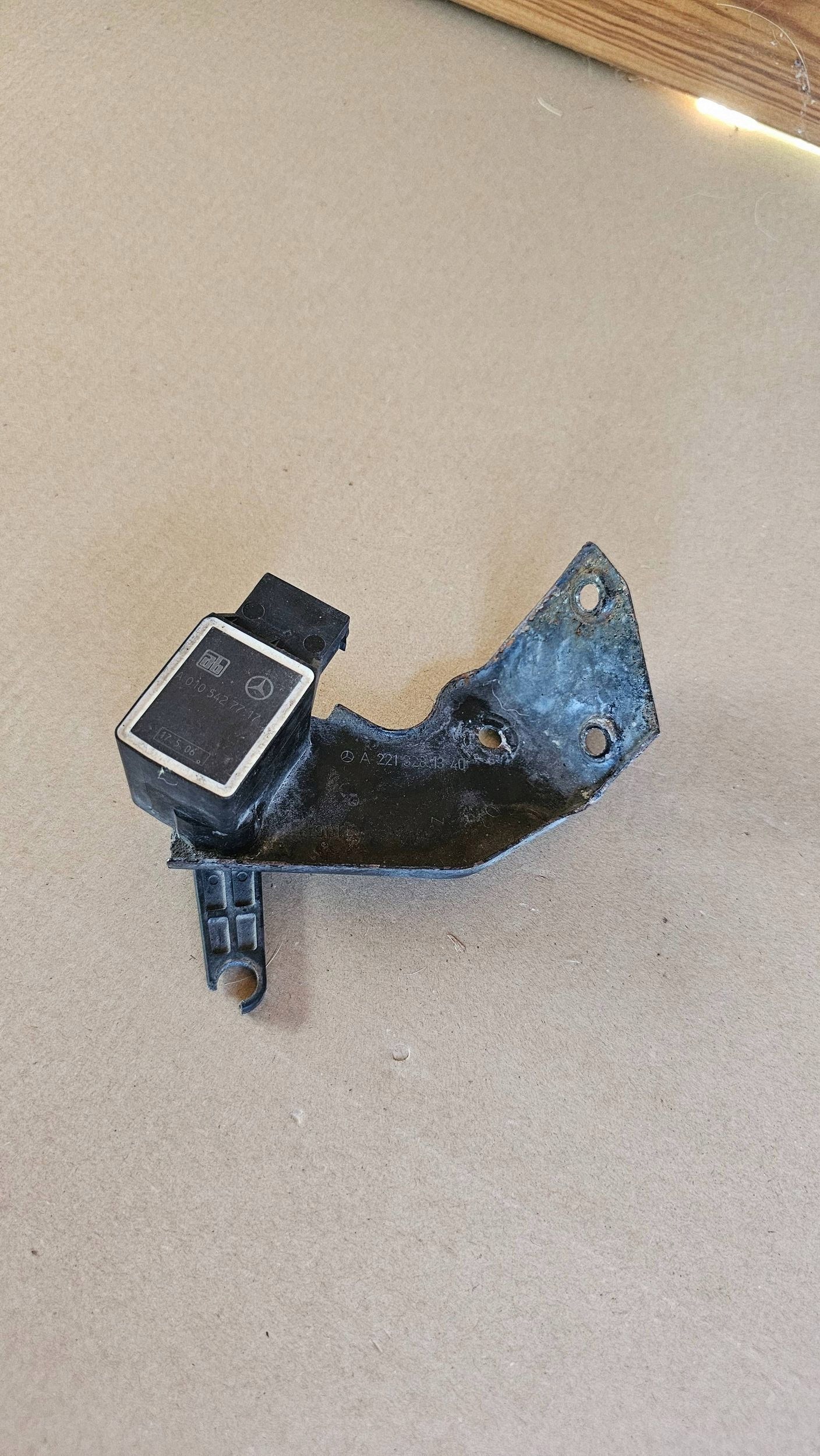 Mercedes Niveausensor A0105427717 OEM Gebraucht