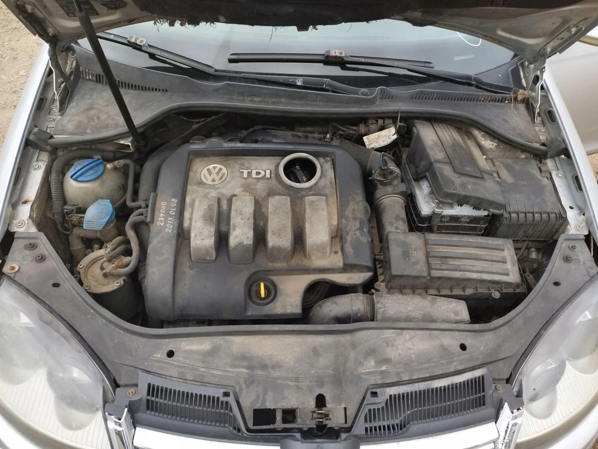 Volkswagen Golf Välijäähdyttimen Letku 1.9L image 6