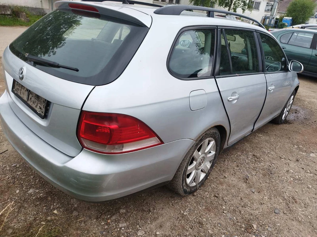 Volkswagen Golf Välijäähdyttimen Letku 1.9L image 7