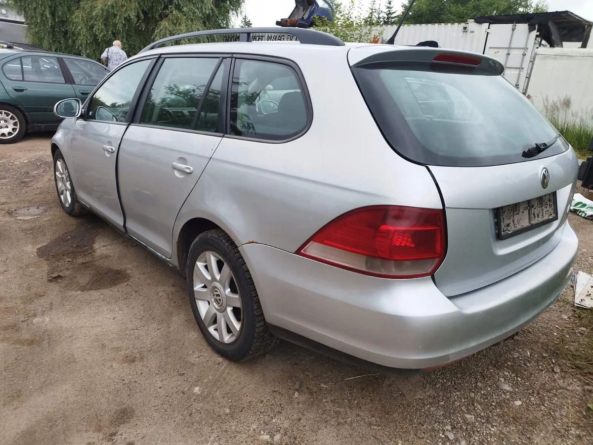 Volkswagen Golf Välijäähdyttimen Letku 1.9L image 8