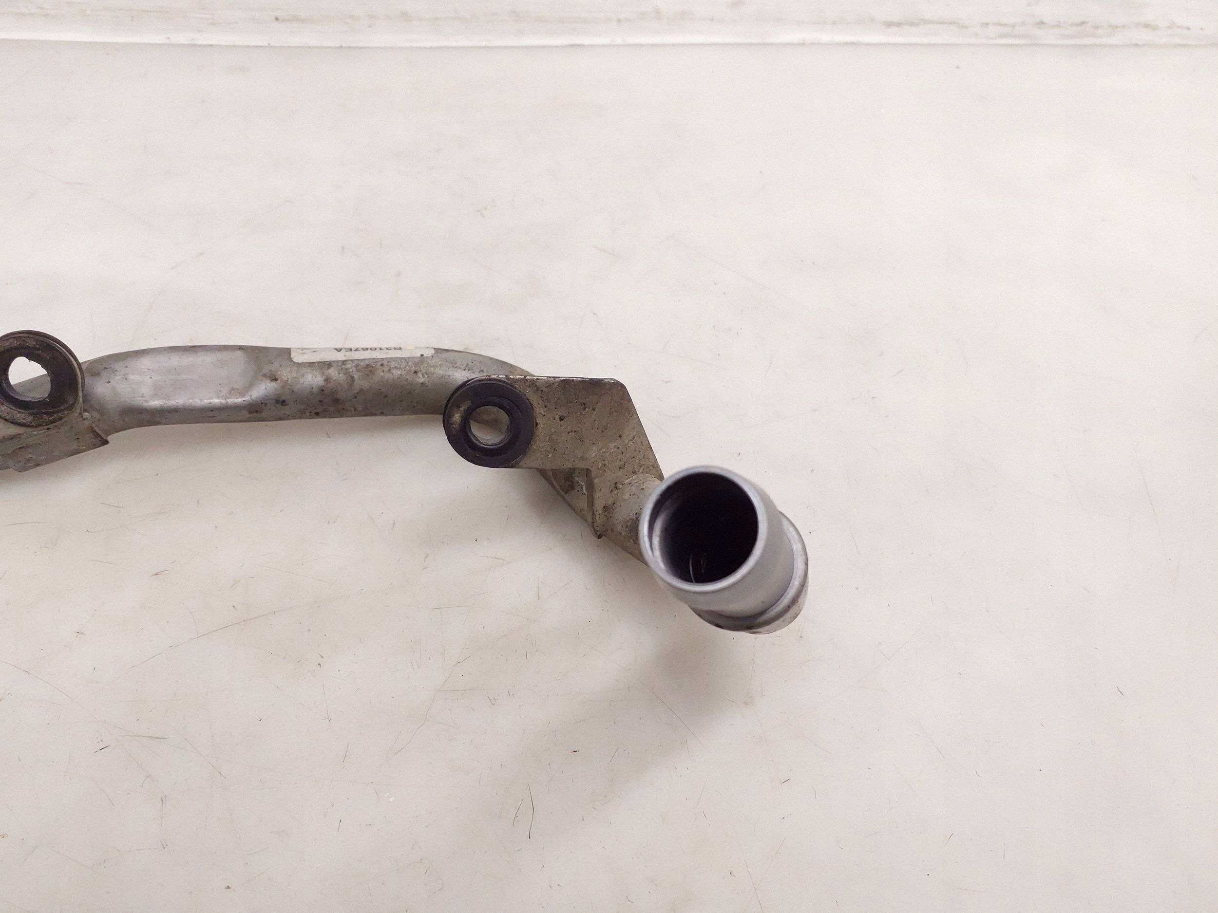 Audi A8 D4 4H0422887AM radiator suction hose image 3
