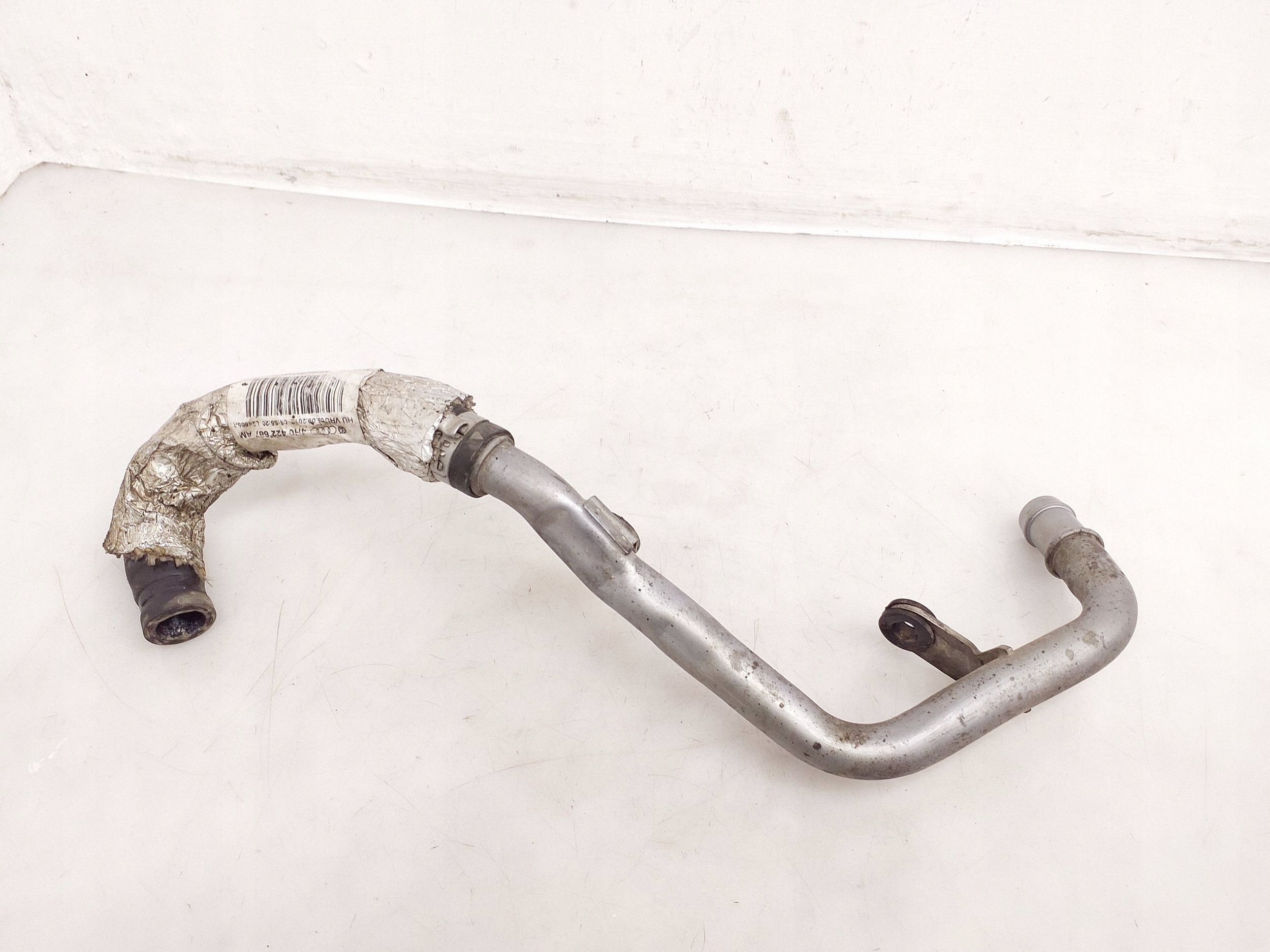 Audi A8 D4 4H0422887AM radiator suction hose image 4