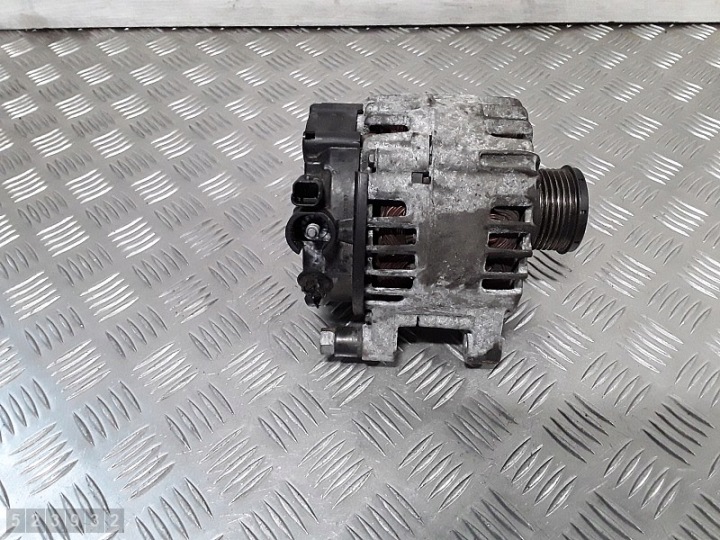 2014 Peugeot 2008 Alternator 1.4 HDi 9678048880