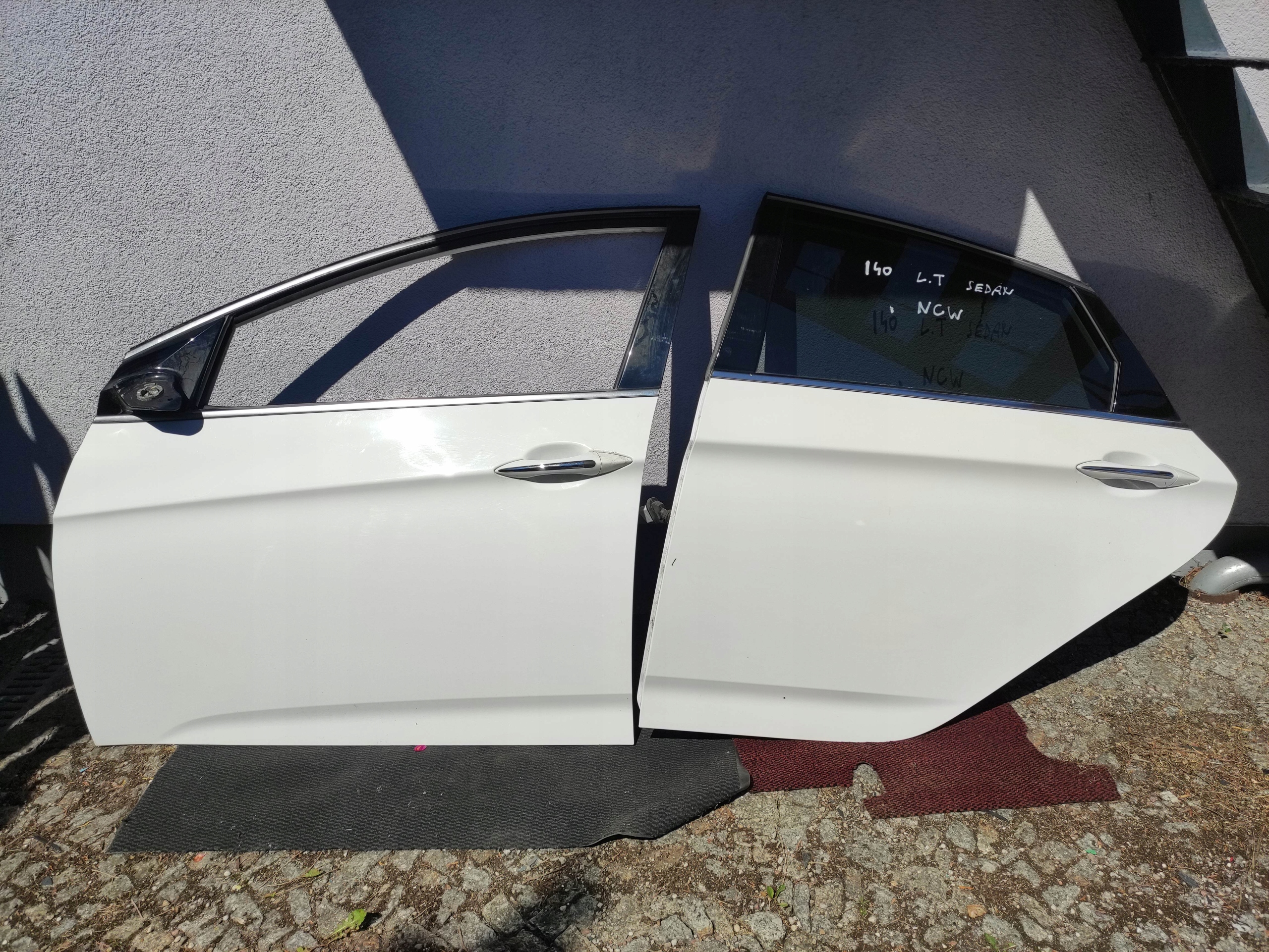 Porte gauche avant arrière blanche NCW aiguille origine Hyundai I40 2011- image 2