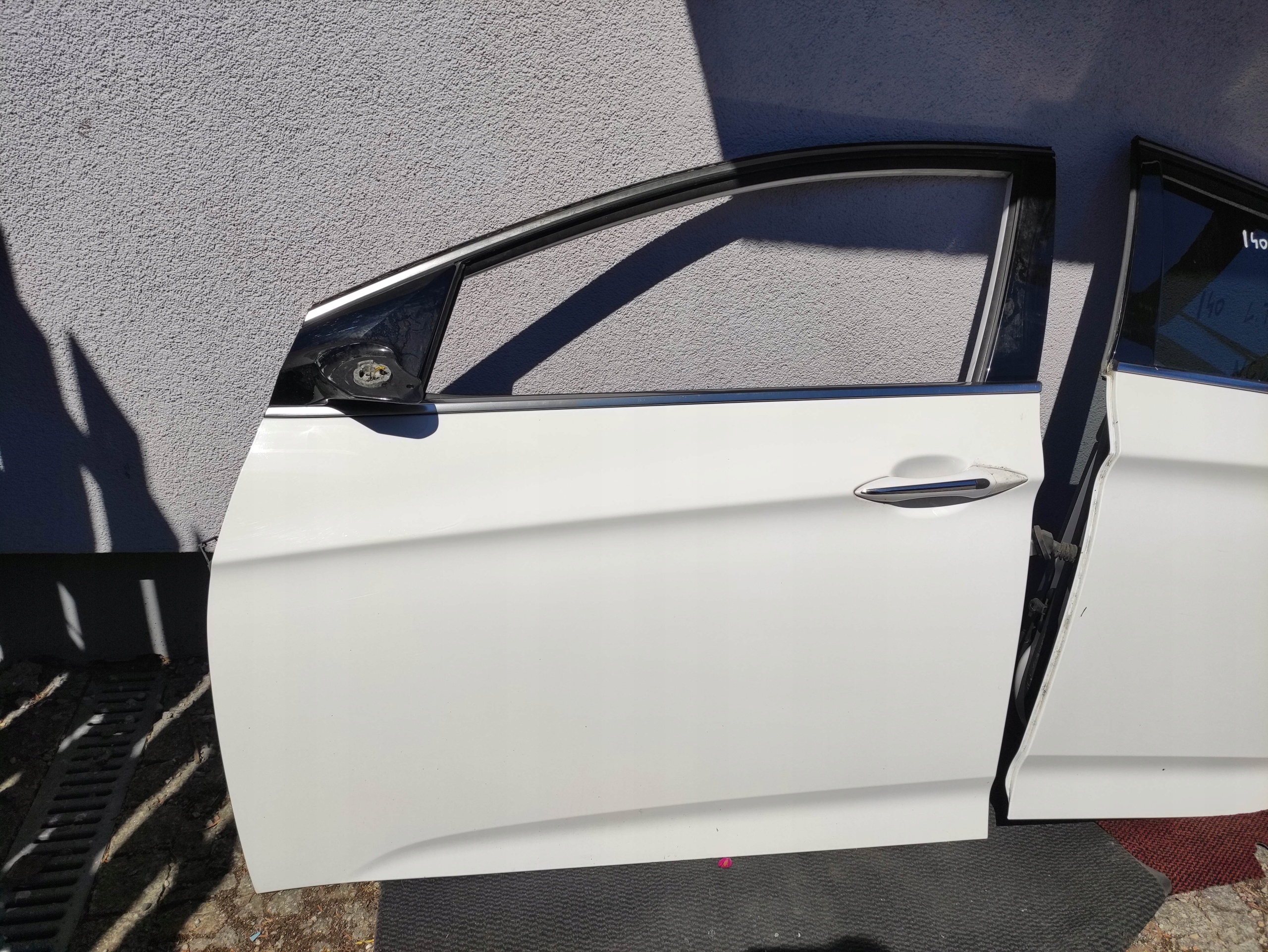 Vasen etuovi takaa valkoinen NCW neula alkuperäinen Hyundai I40 2011-