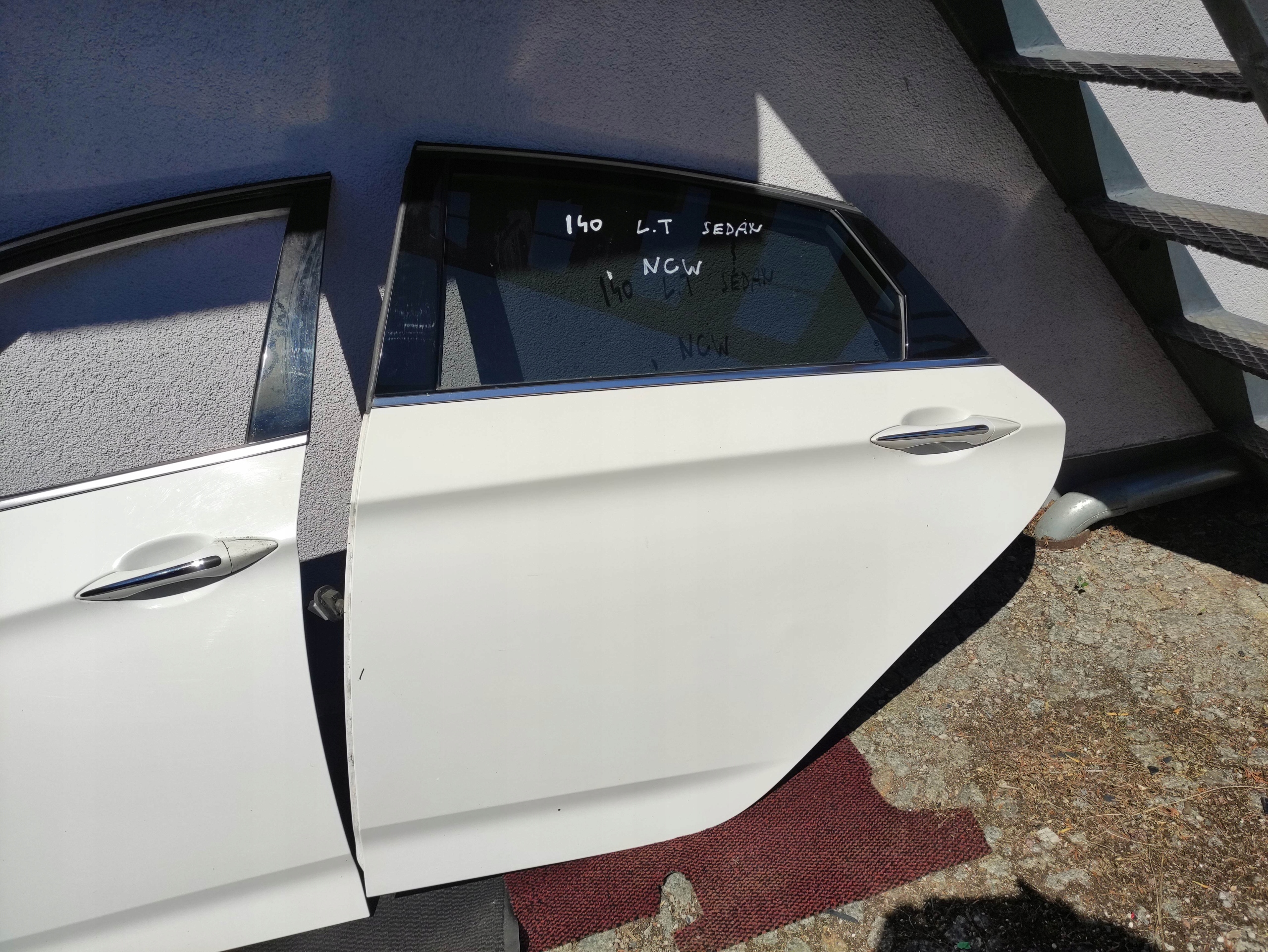 Porte gauche avant arrière blanche NCW aiguille origine Hyundai I40 2011- image 3