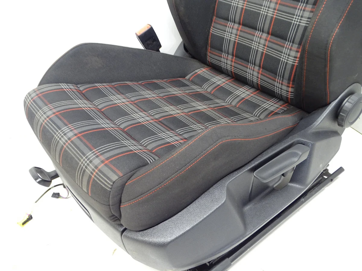 Conjunto Bancos Golf VII GTI 3D Usado image 8