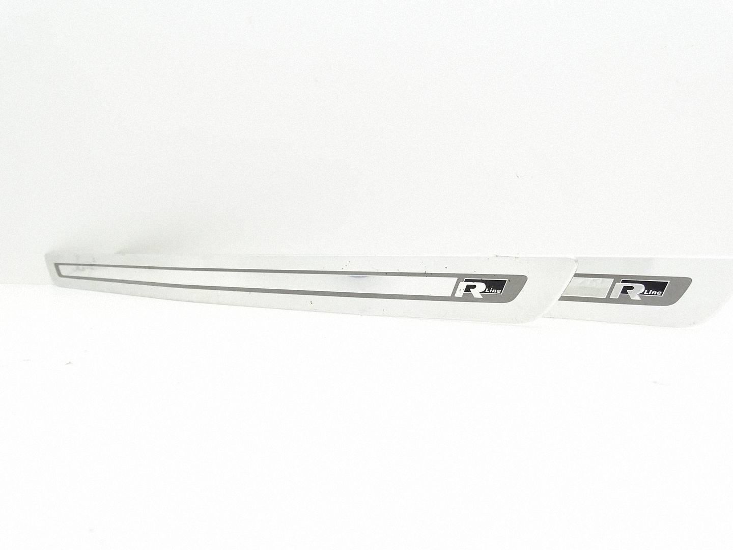 Embellecedores de Umbral VW Scirocco R Line Par image 2