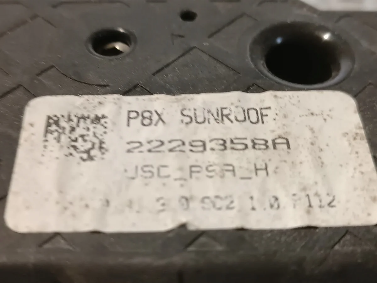Moteur de toit ouvrant Peugeot 3008 II 5008 II