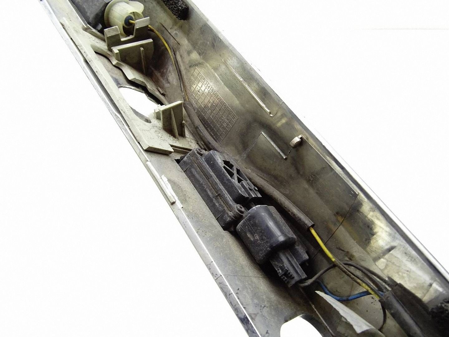 Cache de coffre arrière Jaguar XF X250 WAH44120 image 6