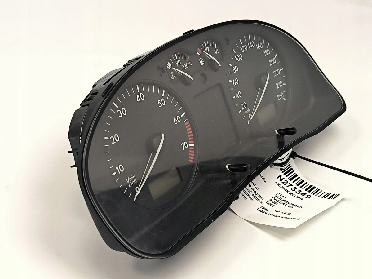 VW Passat B5 Instrument Cluster 3B0919880A