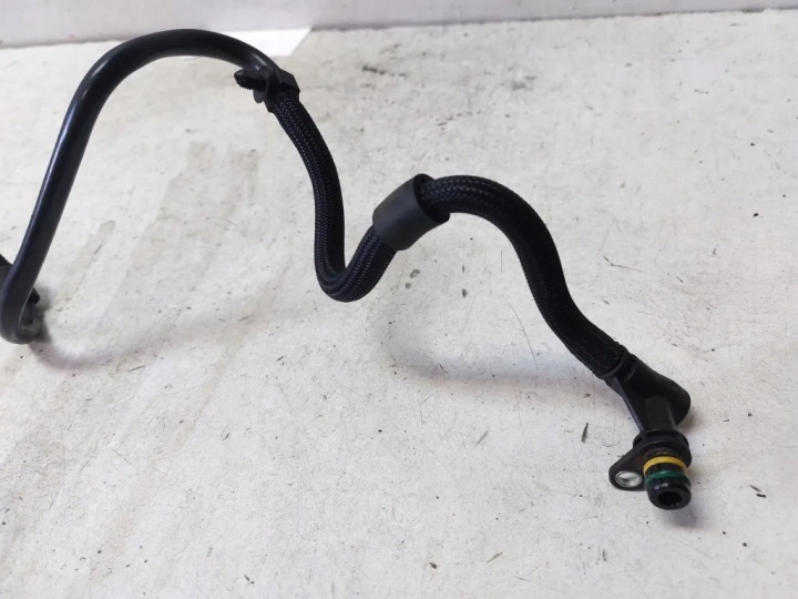 Pipes AUDI A5 (8T3) 04L129456E 2.0L diesel 130kW 2016